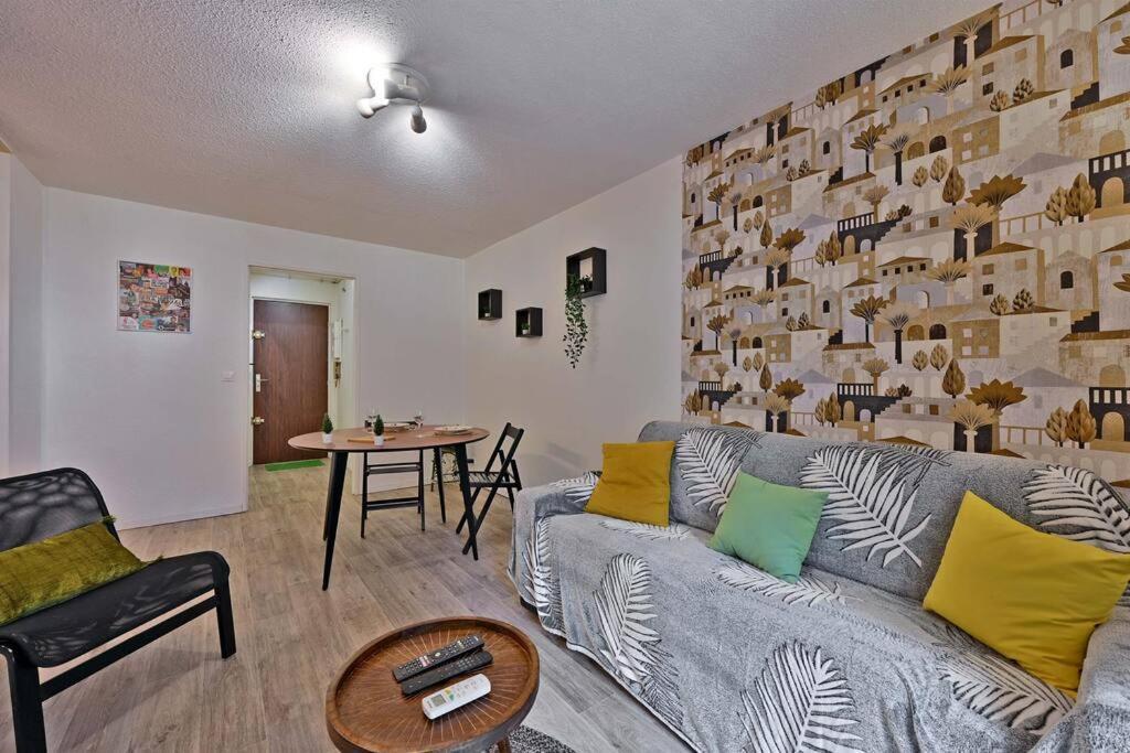 Ferienwohnung Les Comtadins - Parking Gratuit - Balcon - Clim Avignon Exterior foto