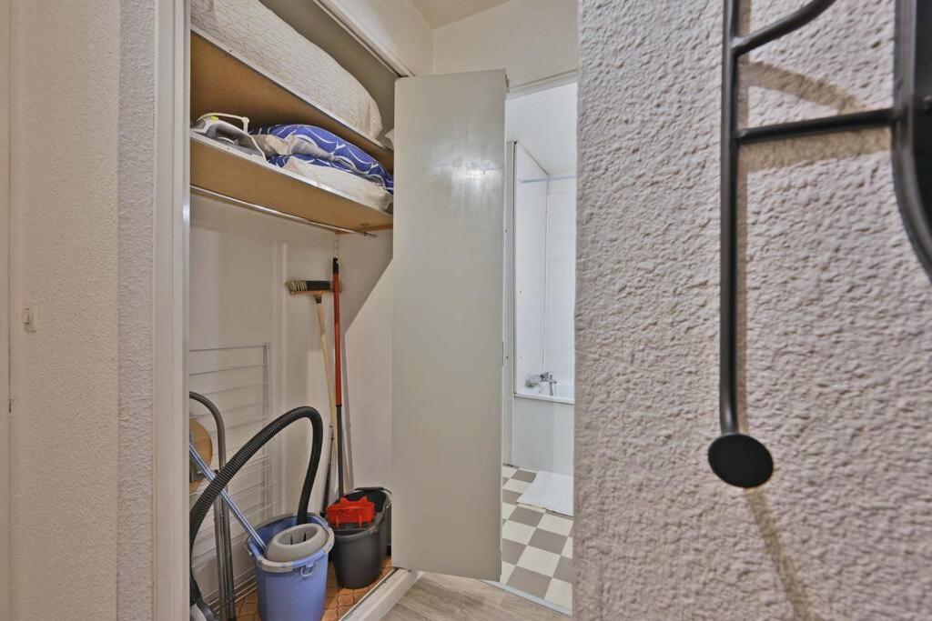 Ferienwohnung Les Comtadins - Parking Gratuit - Balcon - Clim Avignon Exterior foto